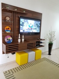 COZY APT, 150 MTS. FROM THE BEACH WITH WI-FI WATSAP 011 996773657