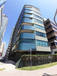 The Sea Side apartment Meia Praia Itapema SC