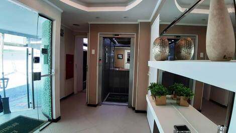 The Sea Side apartment Meia Praia Itapema SC