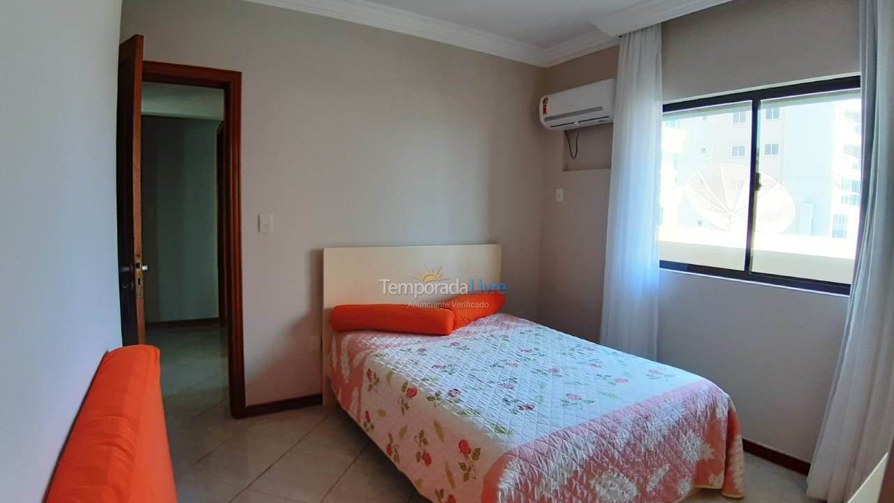 Apartment for vacation rental in Itapema (Meia Praia)