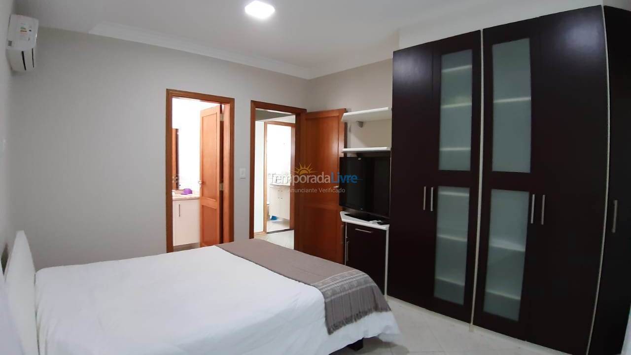 Apartment for vacation rental in Itapema (Meia Praia)