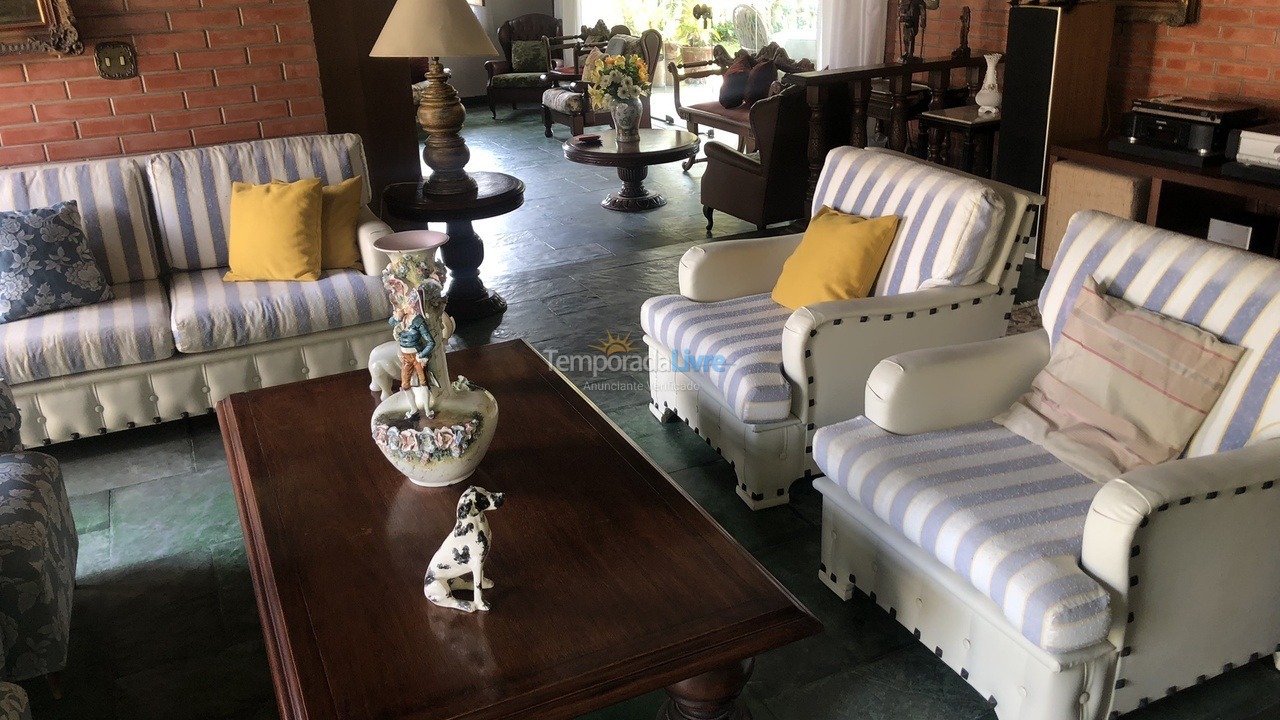 Casa para aluguel de temporada em Guarujá (Praia do Pernambuco)