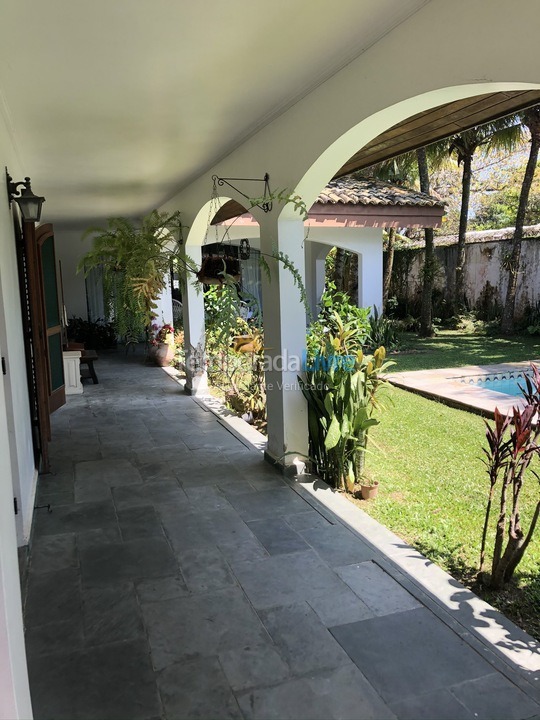 Casa para aluguel de temporada em Guarujá (Praia do Pernambuco)