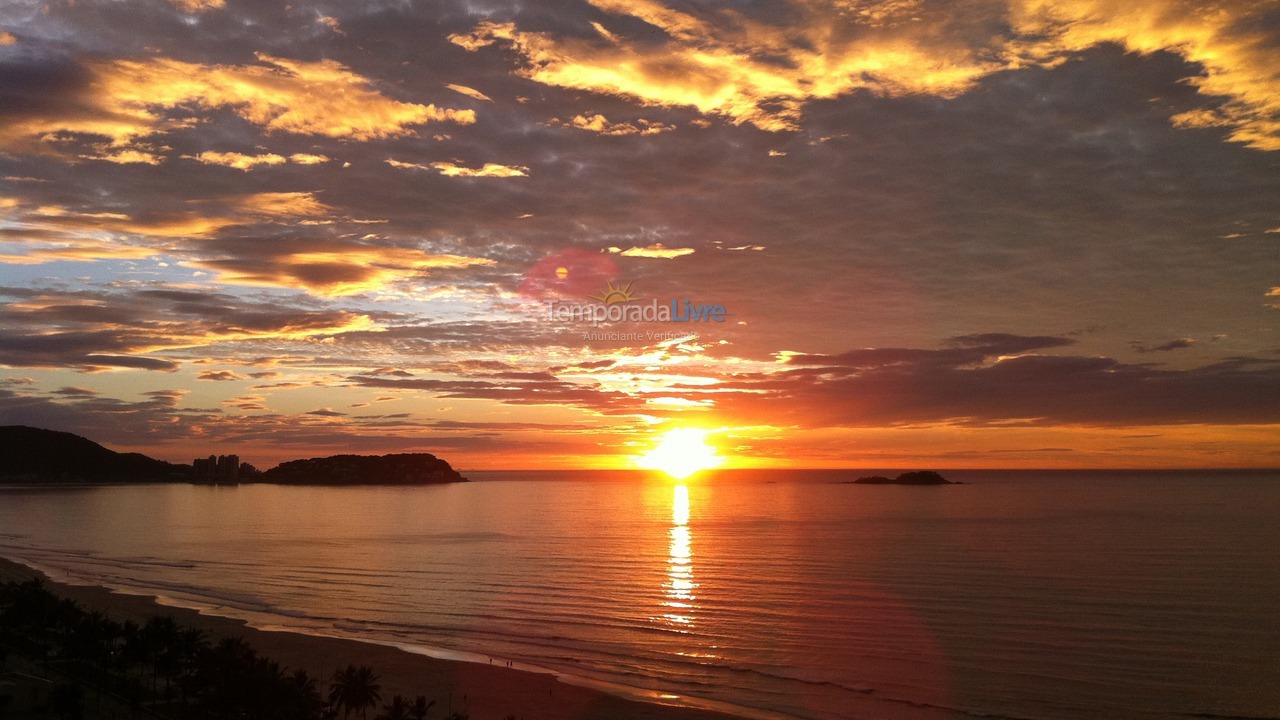 Apartment for vacation rental in Guarujá (Enseada)