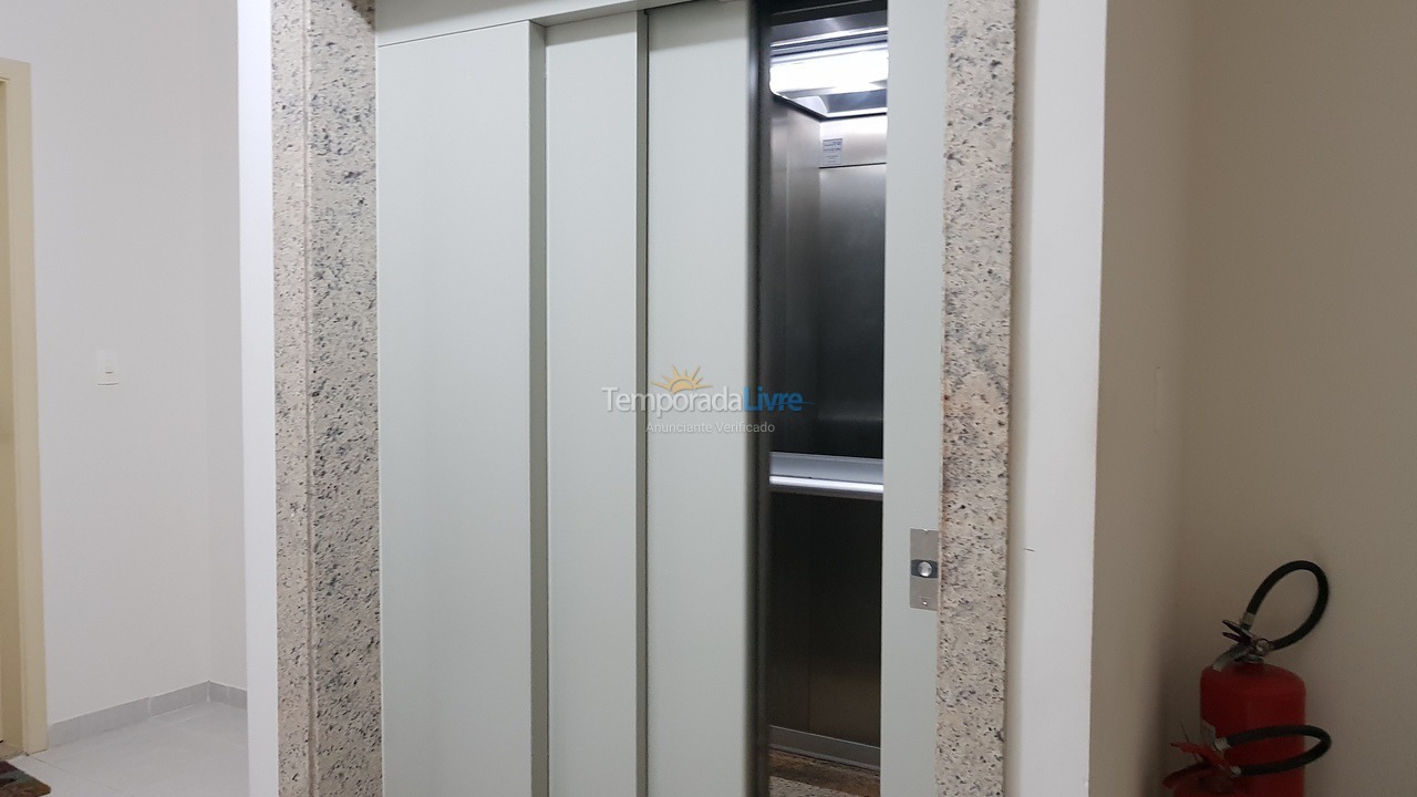 Apartamento para aluguel de temporada em Ubatuba (Praia Grande)