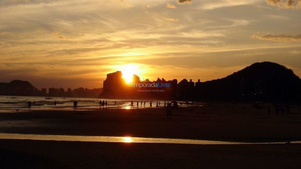 Apartment for vacation rental in Guarujá (Enseada)