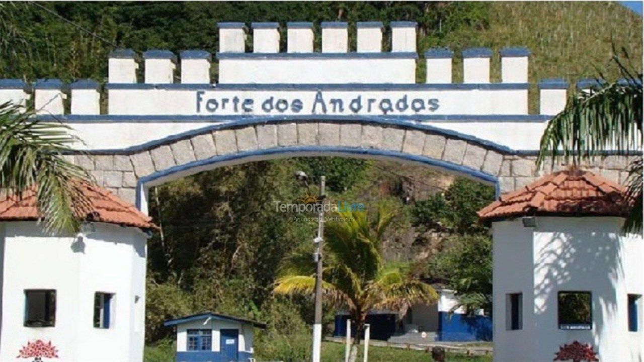 Apartamento para aluguel de temporada em Guarujá (Pitangueiras)