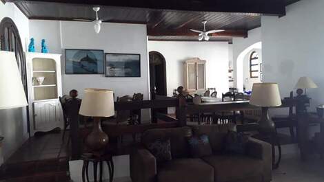 Maravilhosa casa para temporada em Guarujá 80 metros do mar