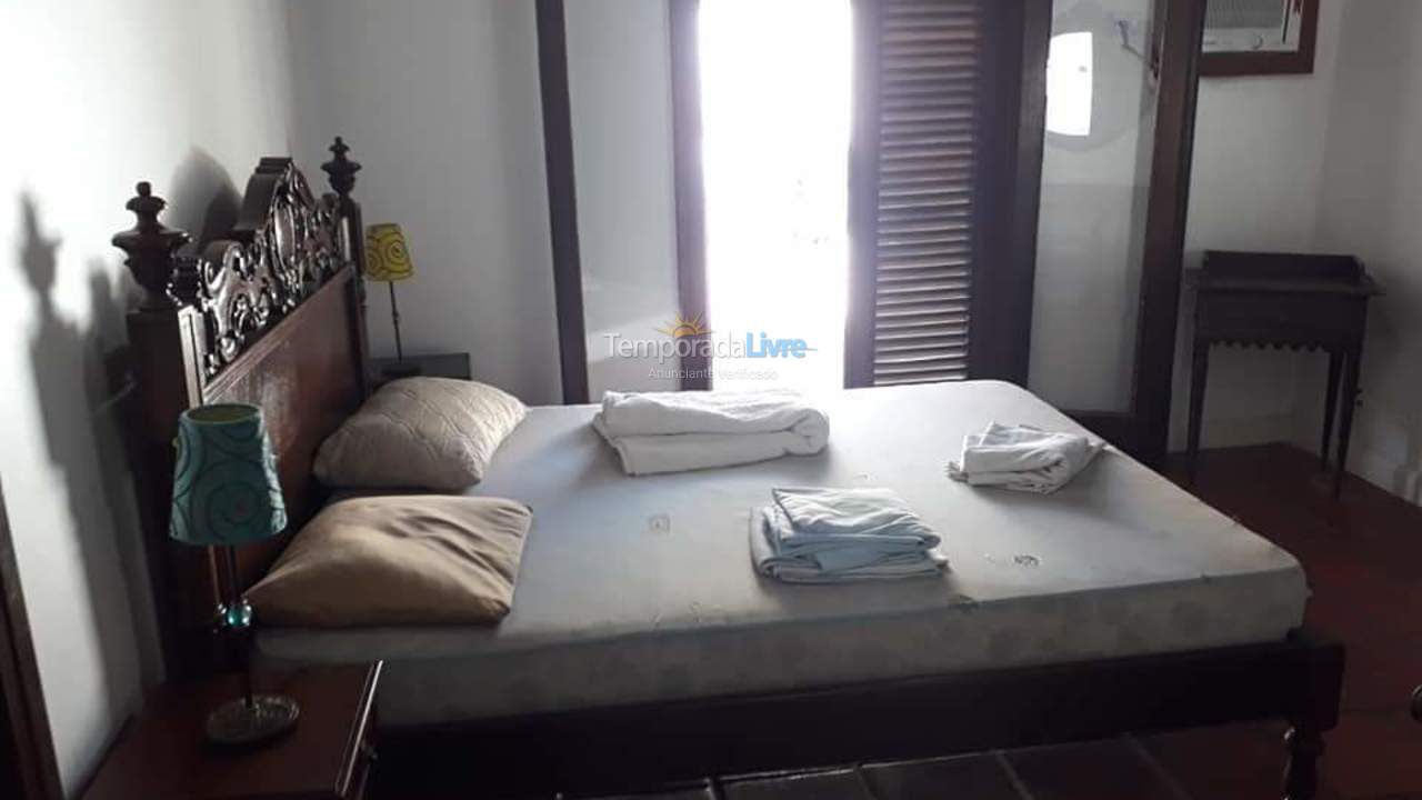 Casa para aluguel de temporada em Guarujá (Enseada)