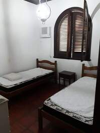 Maravilhosa casa para temporada em Guarujá 80 metros do mar