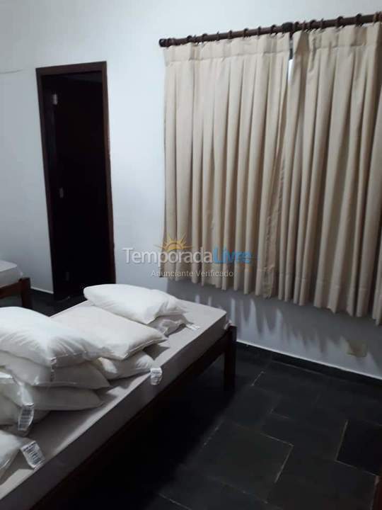 Casa para aluguel de temporada em Guarujá (Enseada)