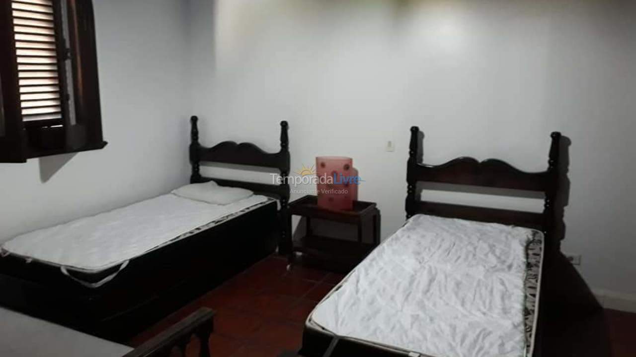 Casa para aluguel de temporada em Guarujá (Enseada)