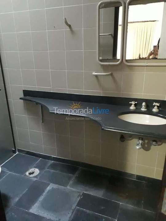 Casa para aluguel de temporada em Guarujá (Enseada)