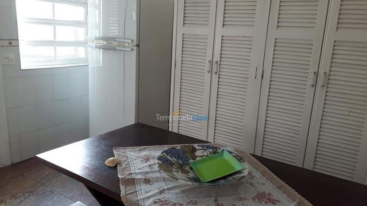 Casa para aluguel de temporada em Guarujá (Enseada)