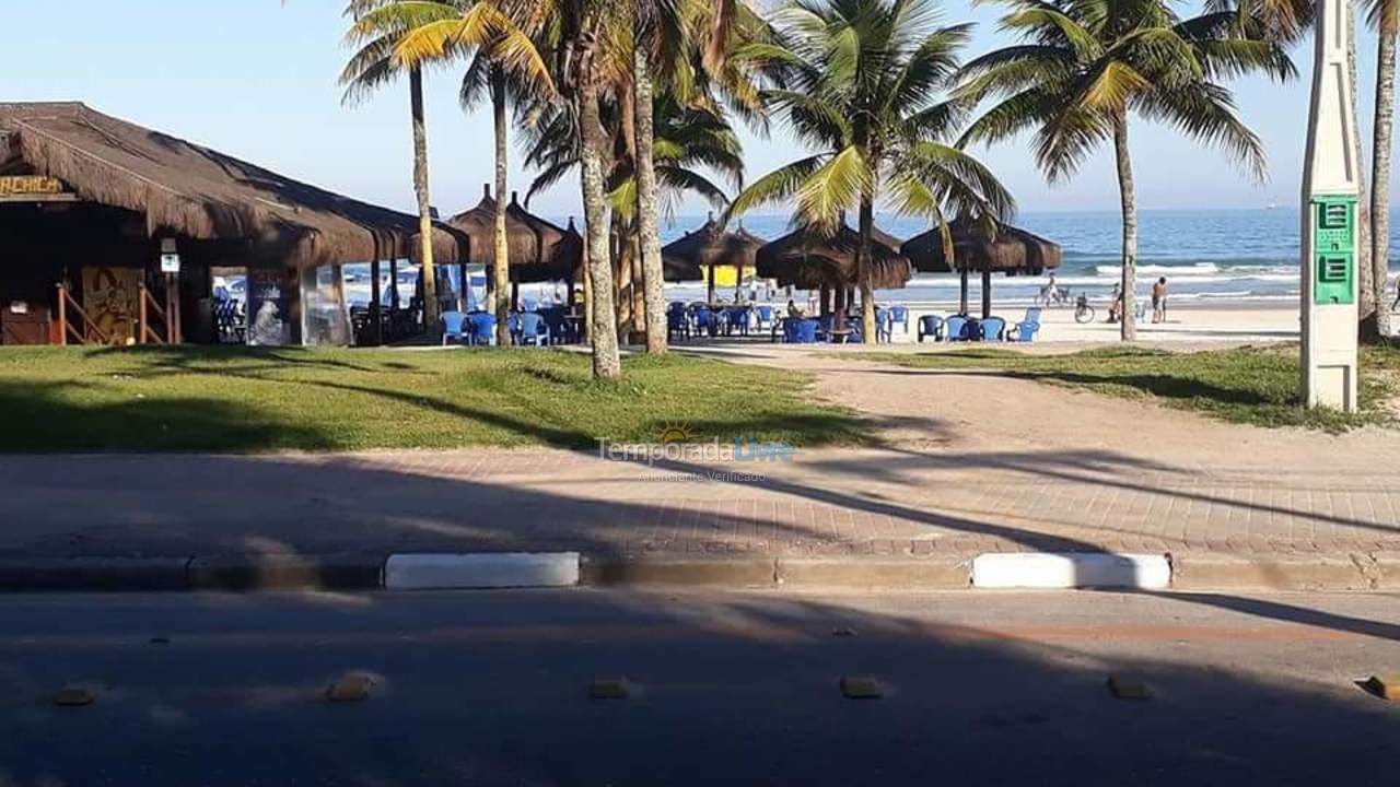 Casa para aluguel de temporada em Guarujá (Enseada)