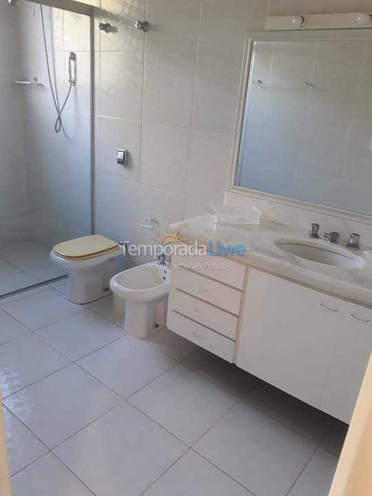 Casa para aluguel de temporada em Guarujá (Enseada)