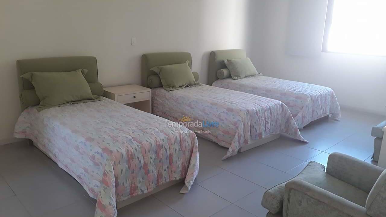 Casa para aluguel de temporada em Guarujá (Enseada)