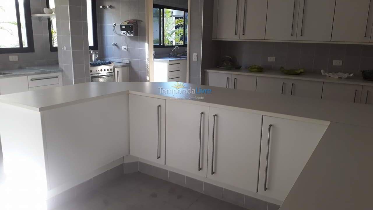 Casa para aluguel de temporada em Guarujá (Enseada)