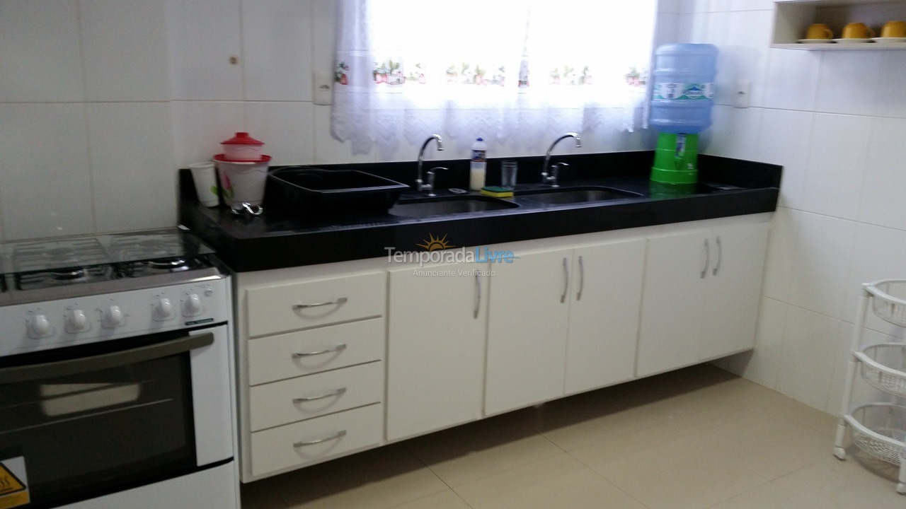 Apartment for vacation rental in Guarapari (Praia do Morro)