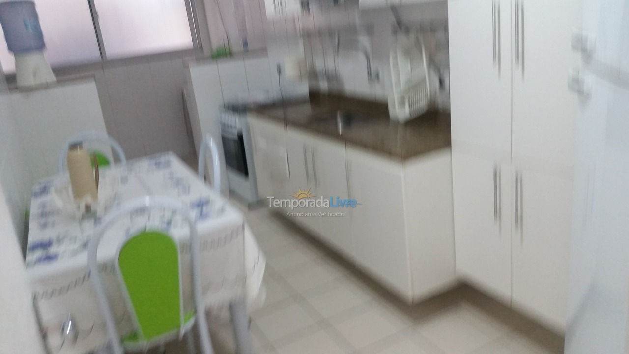 Apartamento para aluguel de temporada em Guarapari (Praia do Morro)