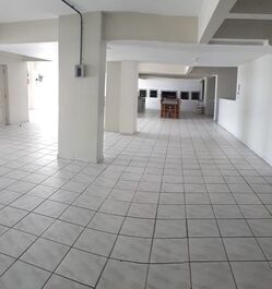 271D APTO LATERAL TODAS AS JANELAS AO MAR 2 DORMITÓRIOS