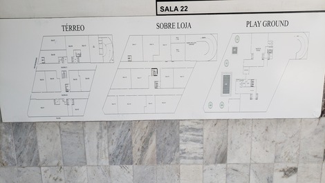 252 APTO 2 DORMITÓRIOS ED SOBRE MAR REFORMADO