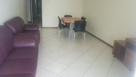 Fit w /. 4 bedrooms of which 2 are suites for 10 PEOPLE, by the sea