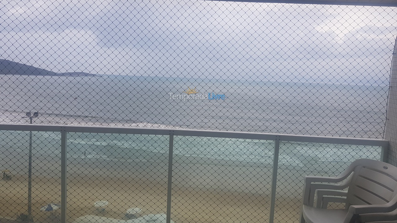 Apartment for vacation rental in Guarapari (Praia do Morro)