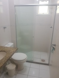 Fit w /. 4 bedrooms of which 2 are suites for 10 PEOPLE, by the sea