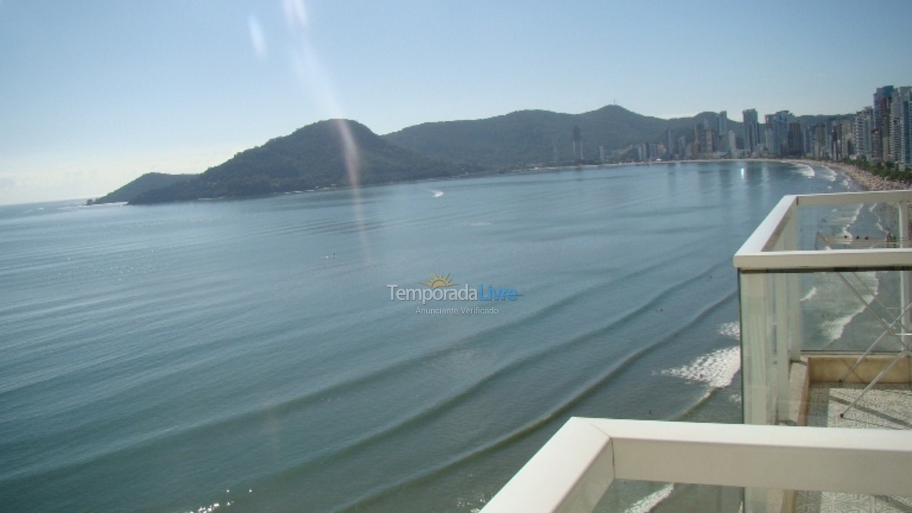 Apartment for vacation rental in Balneário Camboriú (Praia Central)