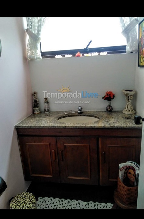 Apartamento para aluguel de temporada em Guarujá (Astúrias)