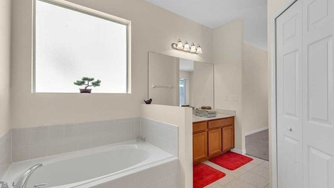 House for Rent in Orlando - Private Pool - Close to the Parks.