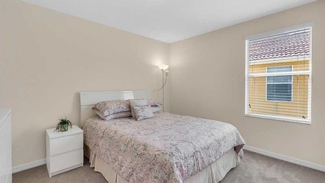 House for Rent in Orlando - Private Pool - Close to the Parks.