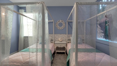 Casa com Quarto Temático Próxima aos Parques da Disney