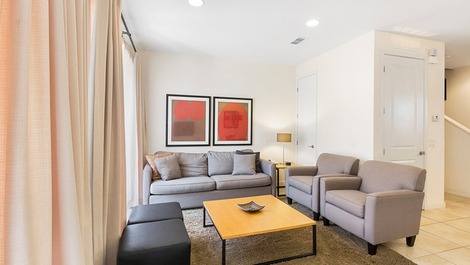 Comfortable House in Gated Community Close to Disney