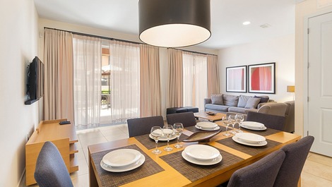 Comfortable House in Gated Community Close to Disney