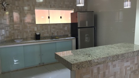 House, 8 rooms, 4 suites, 43 people, Alto do Mundaí.