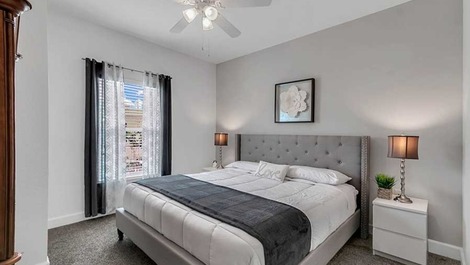 Cozy Home Near Disney