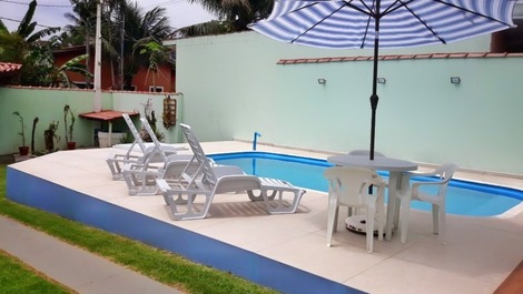 Bela e Confortável Casa com Piscina e Churrasqueira