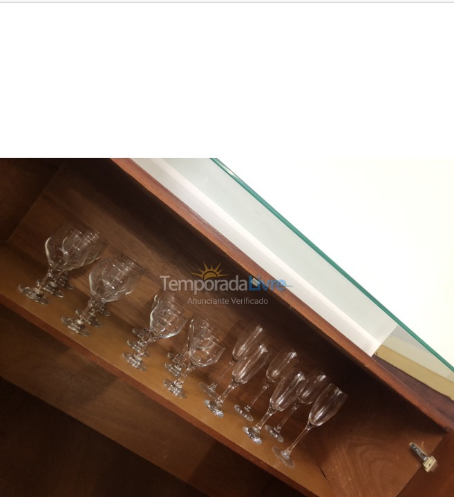 Apartamento para aluguel de temporada em Guarujá (Pitangueiras)