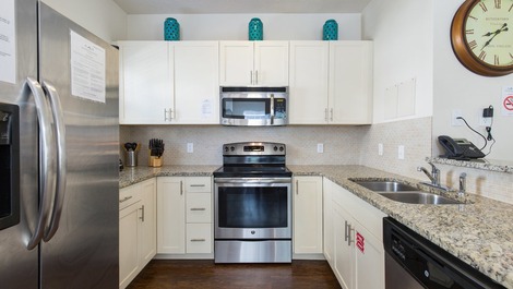 American Style Vacation Home - Close to Disney