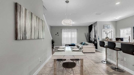 Linda Casa em Condomínio - Pertinho da Disney