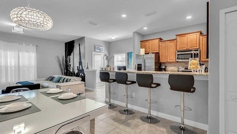 Linda Casa em Condomínio - Pertinho da Disney