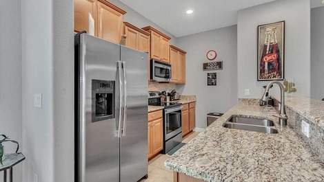 Linda Casa em Condomínio - Pertinho da Disney