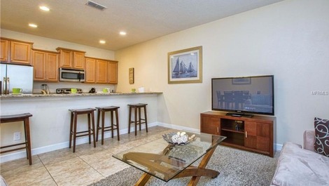 Beautiful Home in Kissimmee - Complete for the Holidays