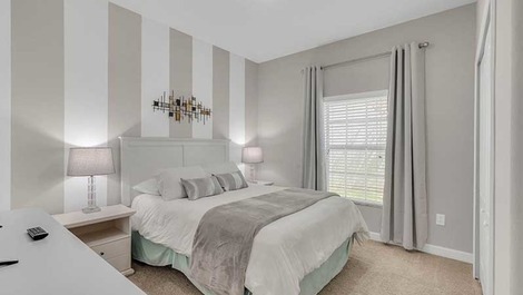 Beautiful Home in Kissimmee - Close to Supermarkets and Parks