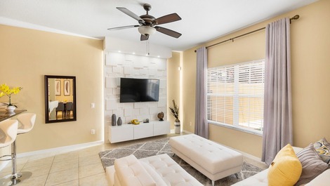 Comfortable Home for Disney Holidays