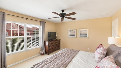 Comfortable Home for Disney Holidays