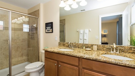 Beautiful House in Gated Community Close to Disney