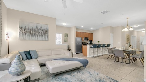 House in gated community, comfortable and complete